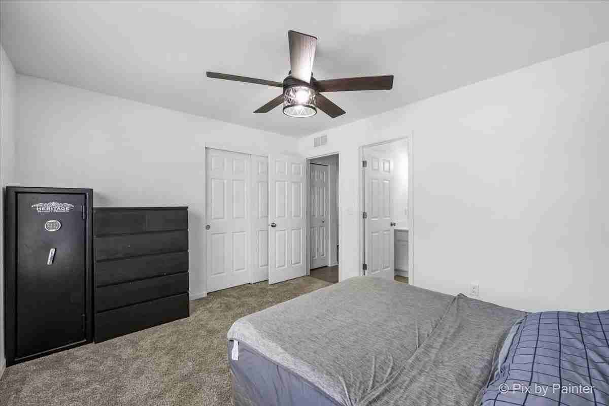 466 Comstock Rd - Photo 5 of 24