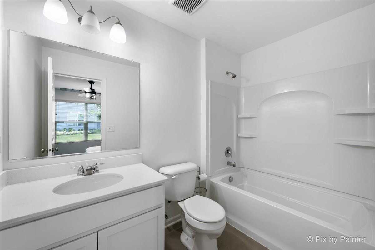 466 Comstock Rd - Photo 6 of 24