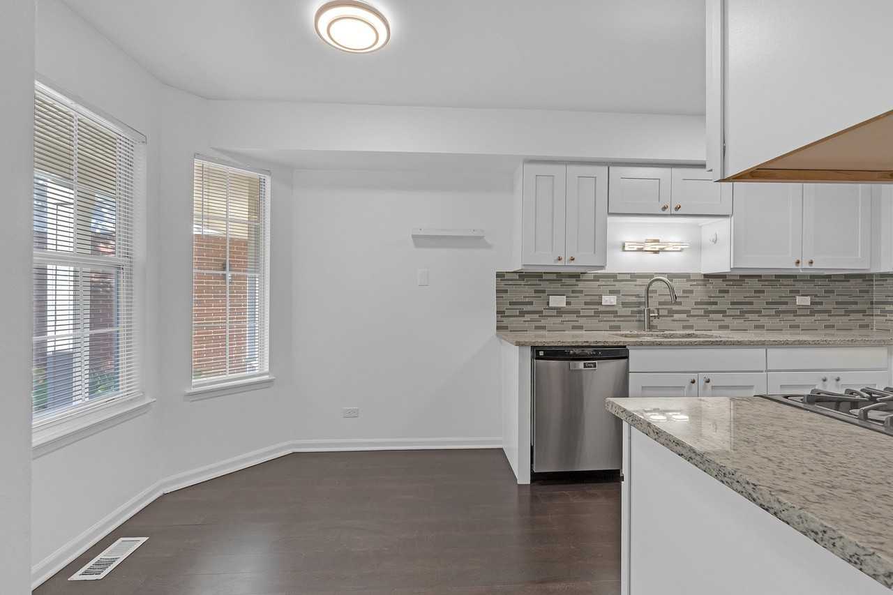 1239 S Wellington Ct #1239 - Photo 6 of 29