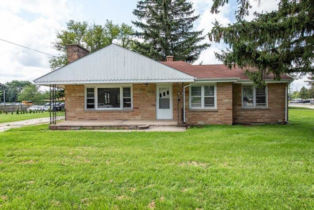 618 N Oplaine Rd - Photo 2 of 30