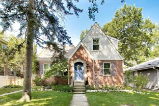 8326 Kostner Ave - Photo 1 of 1