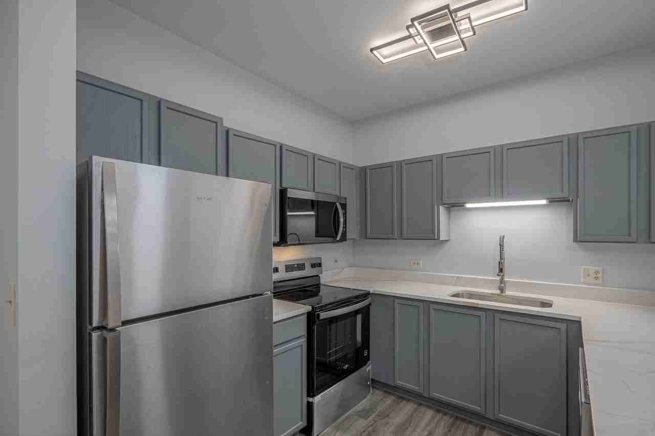 801 N Mclean Blvd #146 - Photo 5 of 39