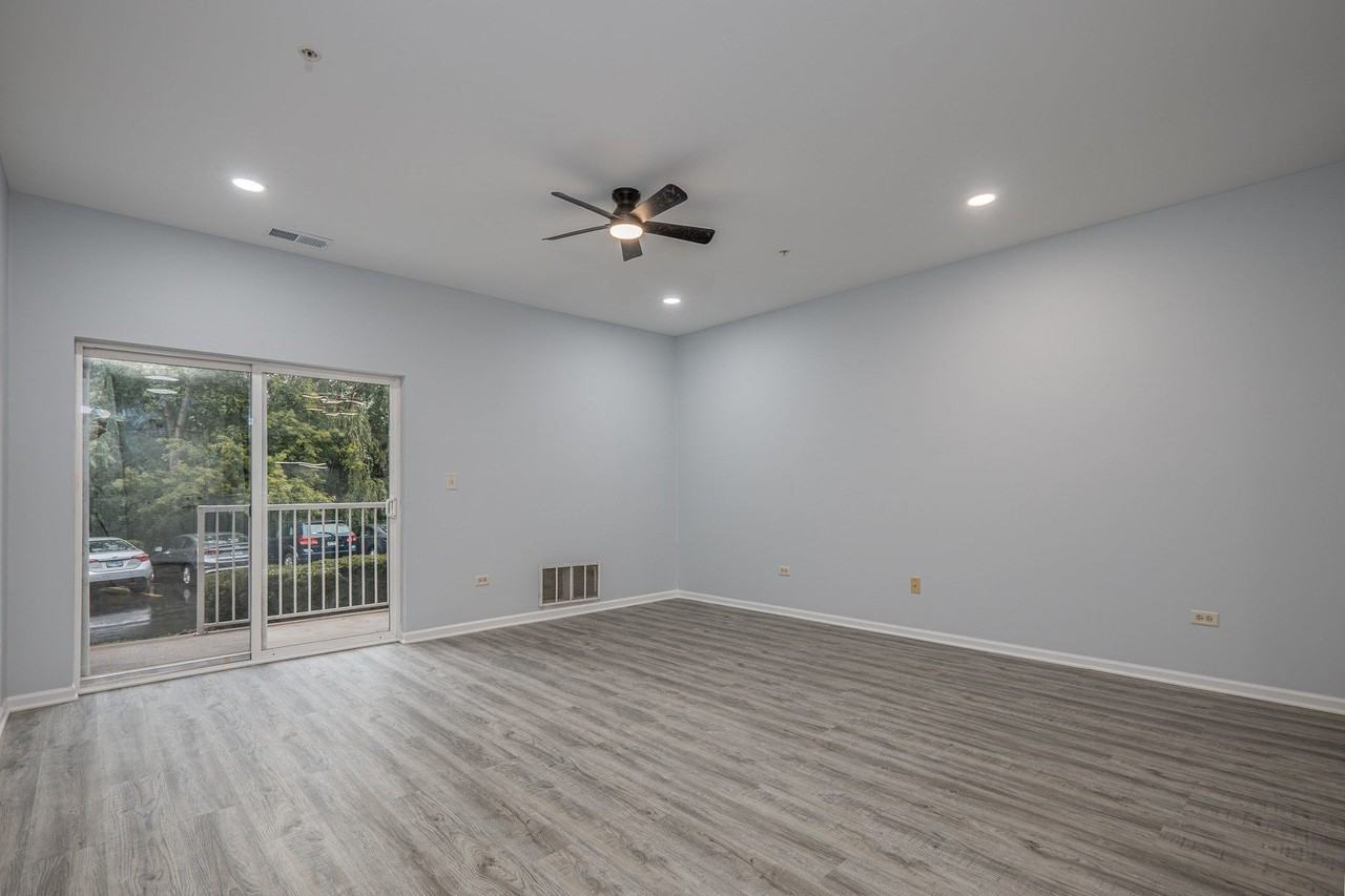 801 N Mclean Blvd #146 - Photo 7 of 39