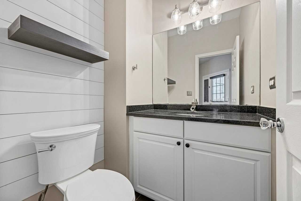 120 Polaris Dr - Photo 6 of 9