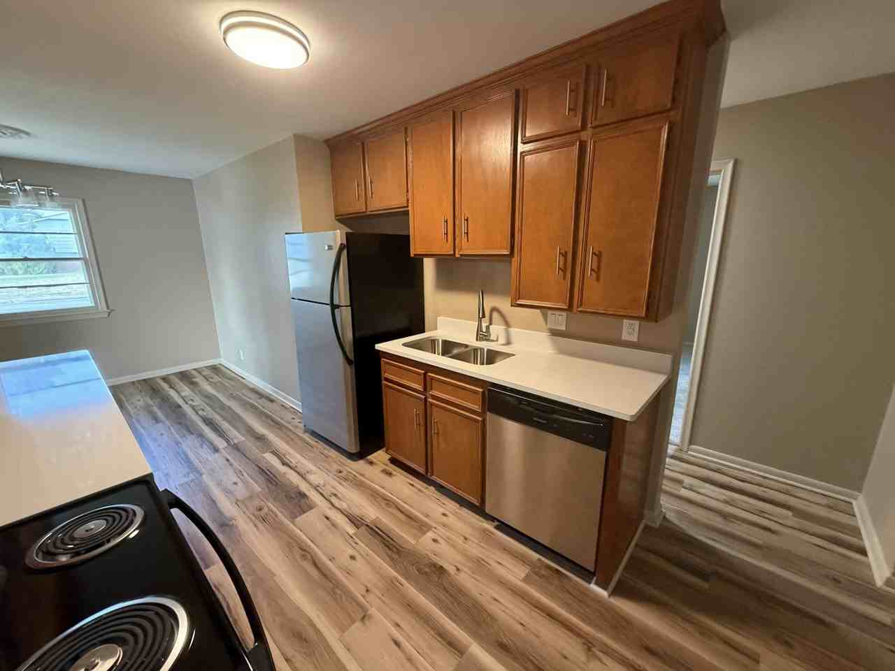 1402 Morgantown - Photo 7 of 14