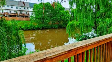featured image of 45504 Lakemont Sq