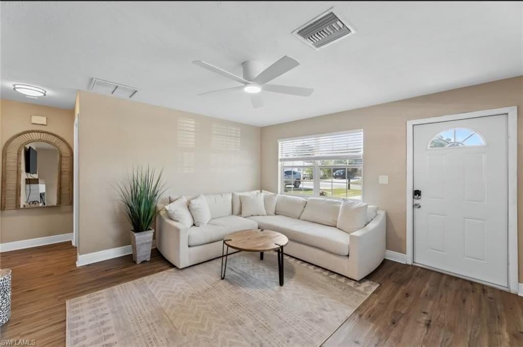 4203 Rose Ave - Photo 2 of 20