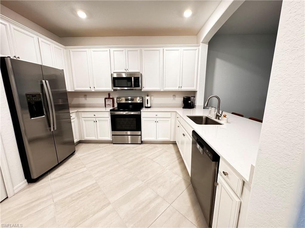 2084 Wellington St - Photo 2 of 23