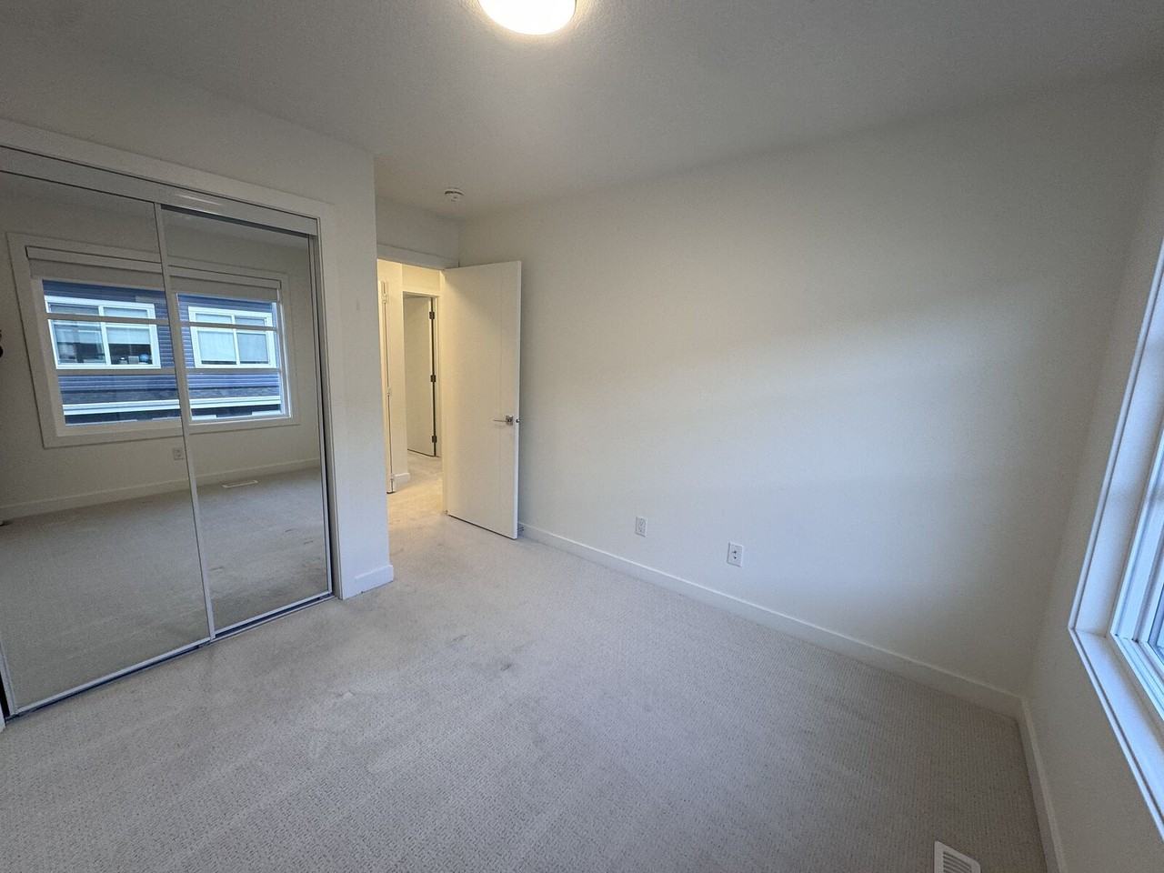 135 - 135 Belmont Passage Sw - Photo 6 of 39