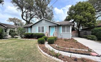 4233 Colonial Ave - Photo 1 of 1