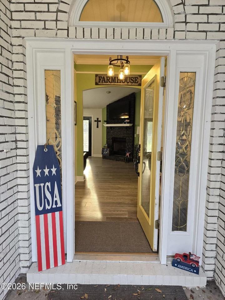906 County Road 217 - Photo 3 of 33