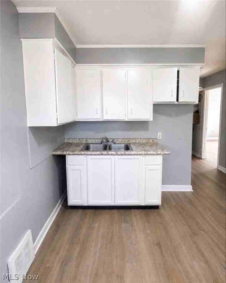 4197 E 160th St - Photo 5 of 15