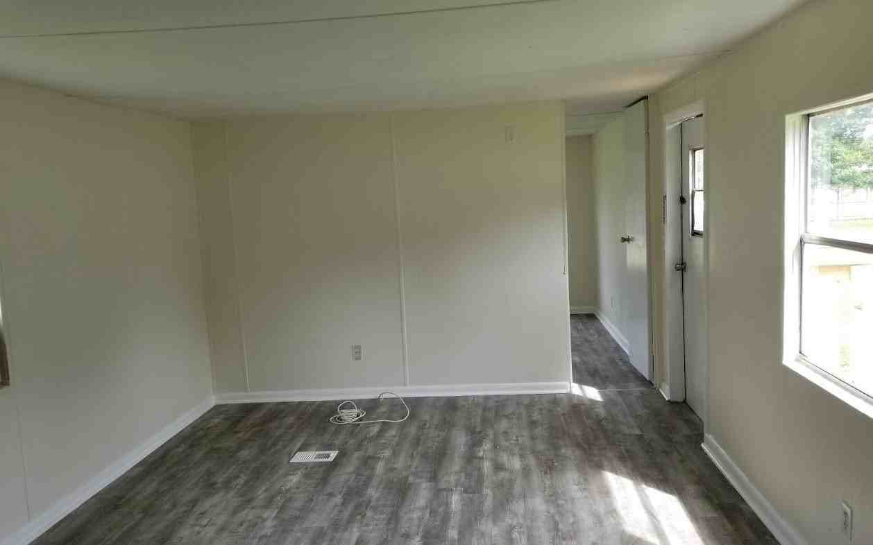 137 Nw Helen Dr - Photo 6 of 8
