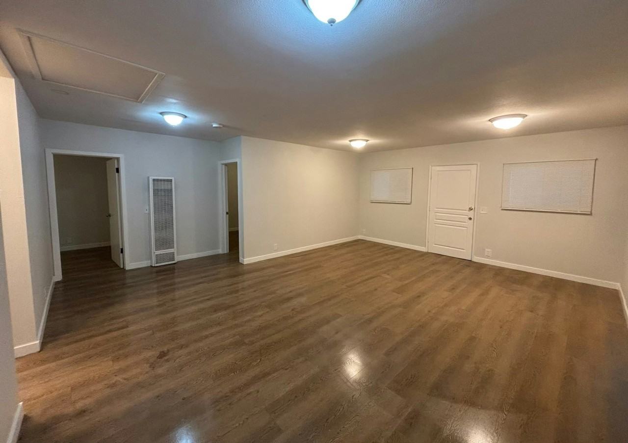1885 Chestnut Avenue, Unit 7 - Photo 4 of 13