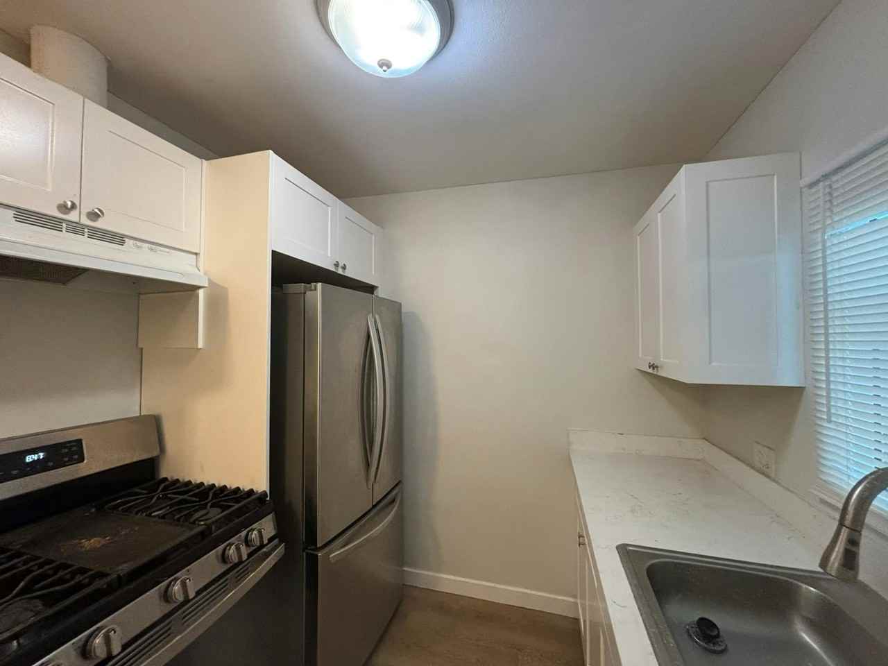 1885 Chestnut Avenue, Unit 7 - Photo 7 of 13