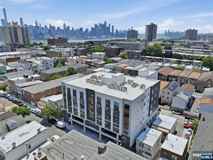129 69th St #305 - Photo 1 of 1