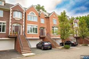 32 Candlewood Dr - Photo 1 of 1