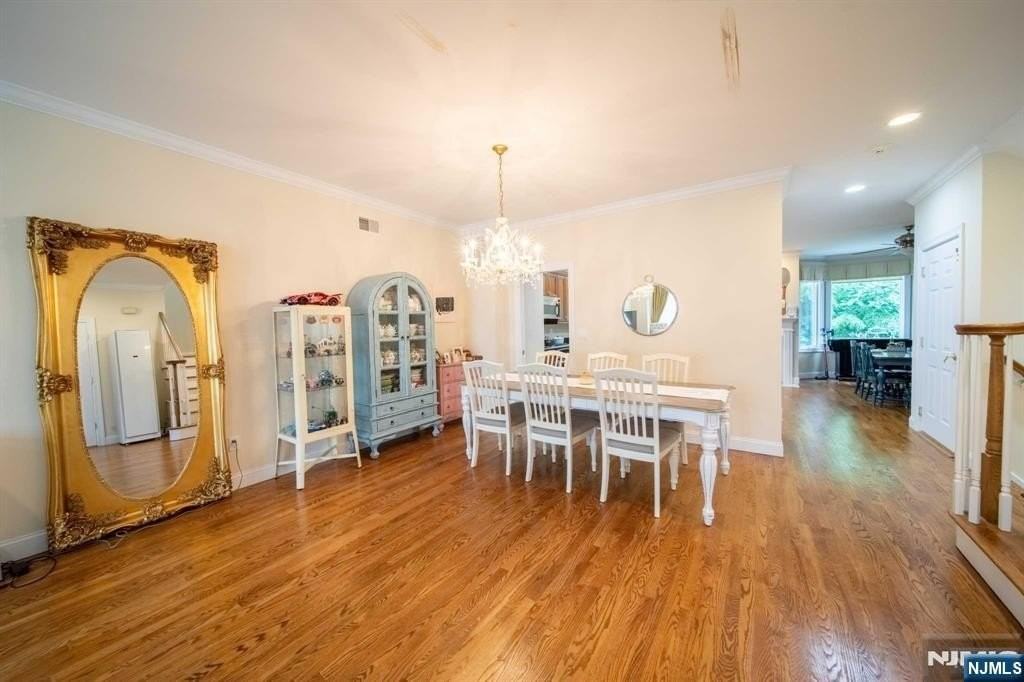 32 Candlewood Dr - Photo 6 of 20