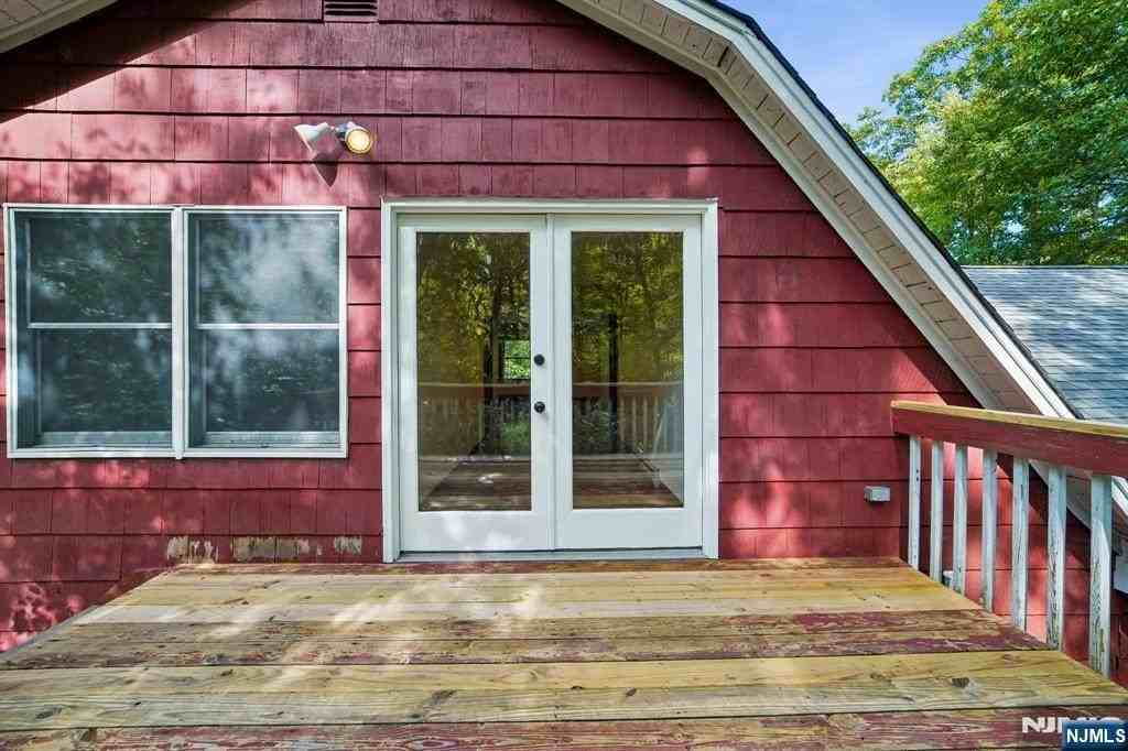 147 Kinnelon Rd - Photo 2 of 20