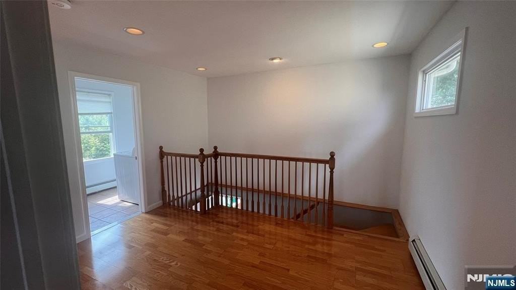 82 Edgewater Pl #1 - Photo 7 of 21