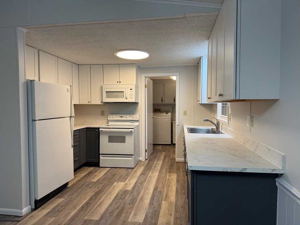 2833 Walmsley Rd - Photo 4 of 19
