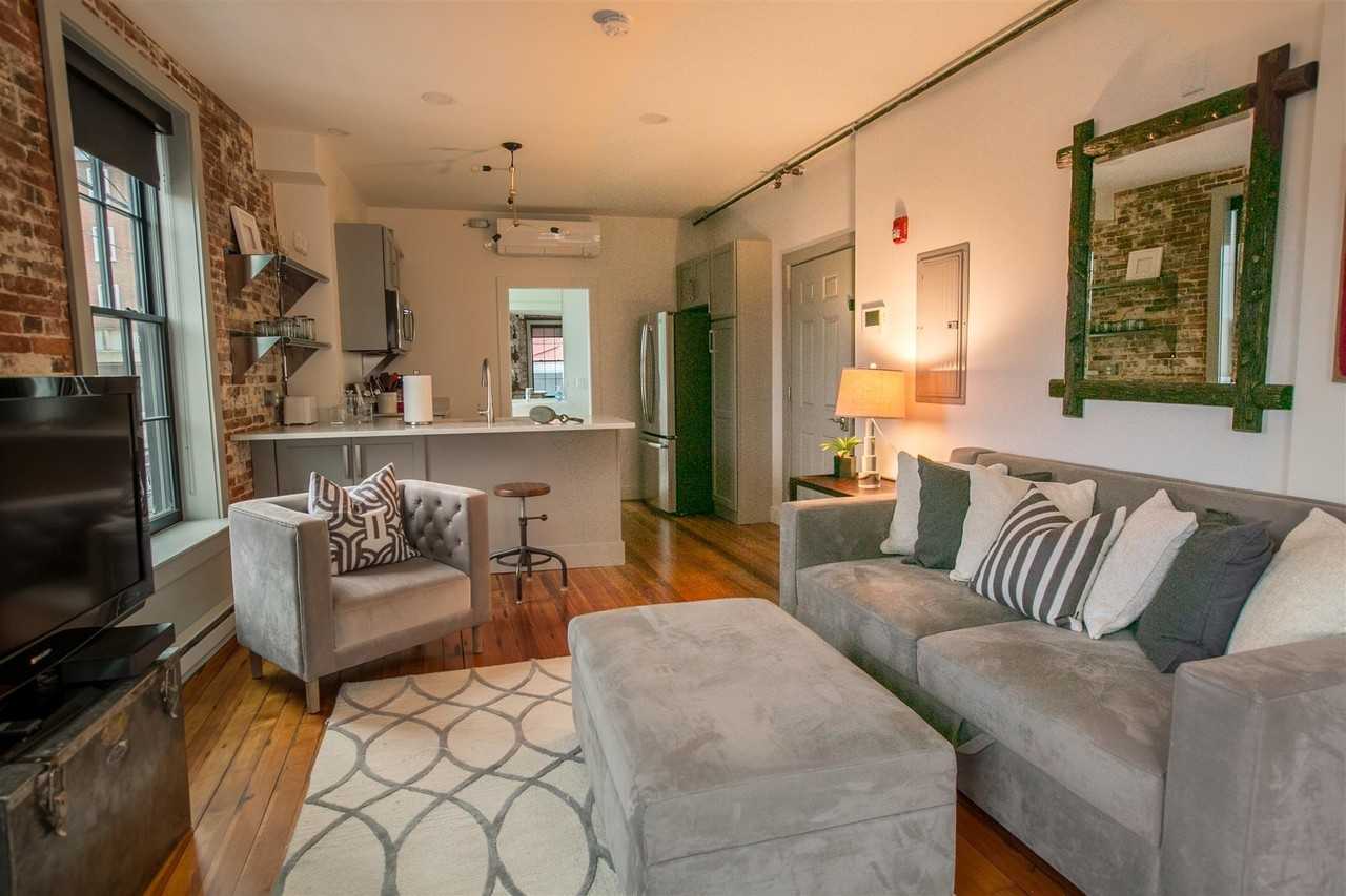 140 Penhallow St #2A - Photo 2 of 7