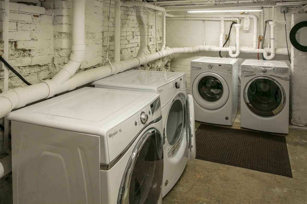 140 Penhallow St #2A - Photo 6 of 7
