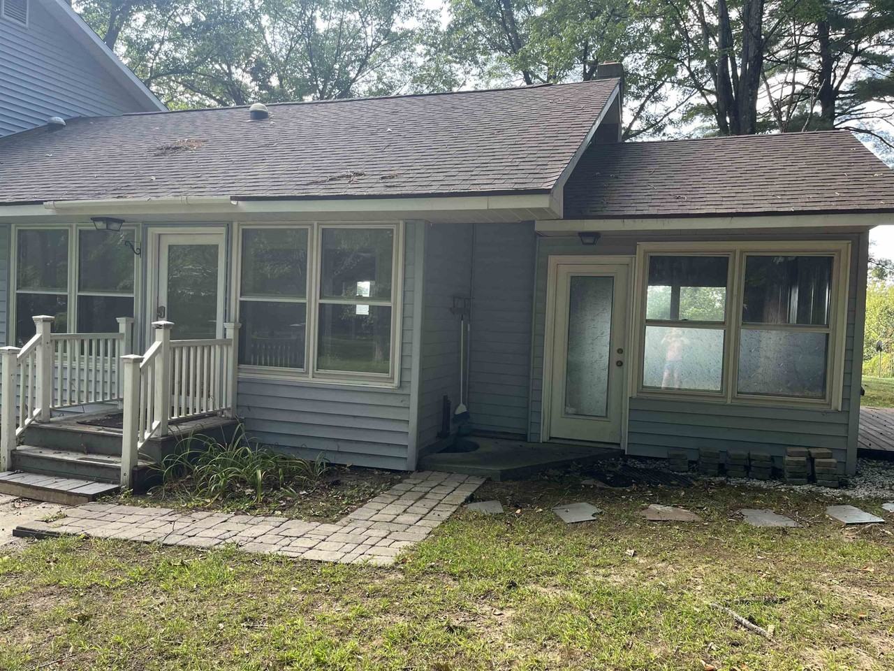 89 Butler Ave #B - Photo 4 of 20