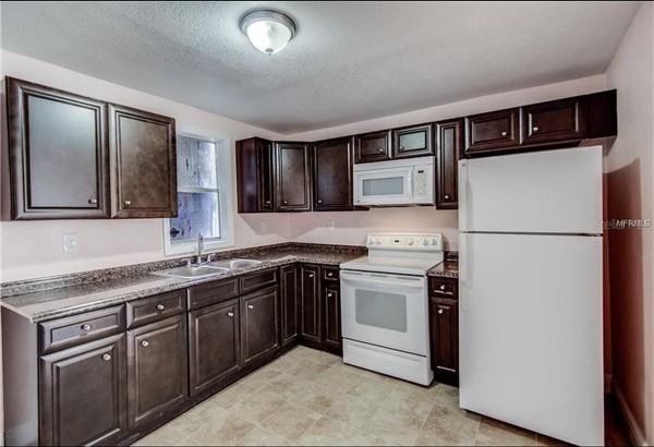 3609 Whittier St - Photo 4 of 10
