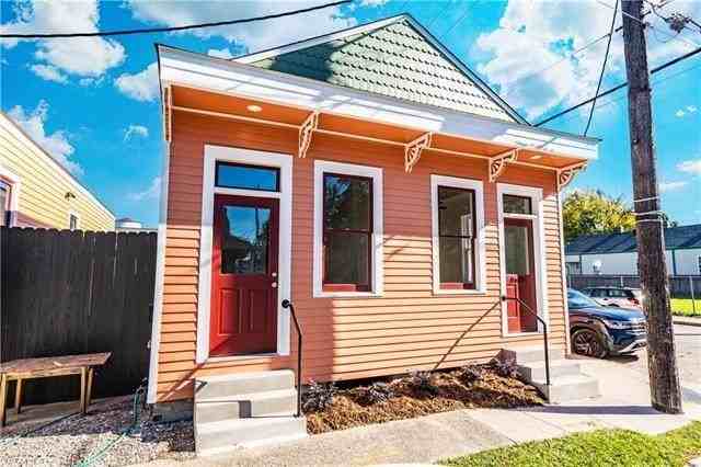 1708 Leonidas St - Photo 2 of 18