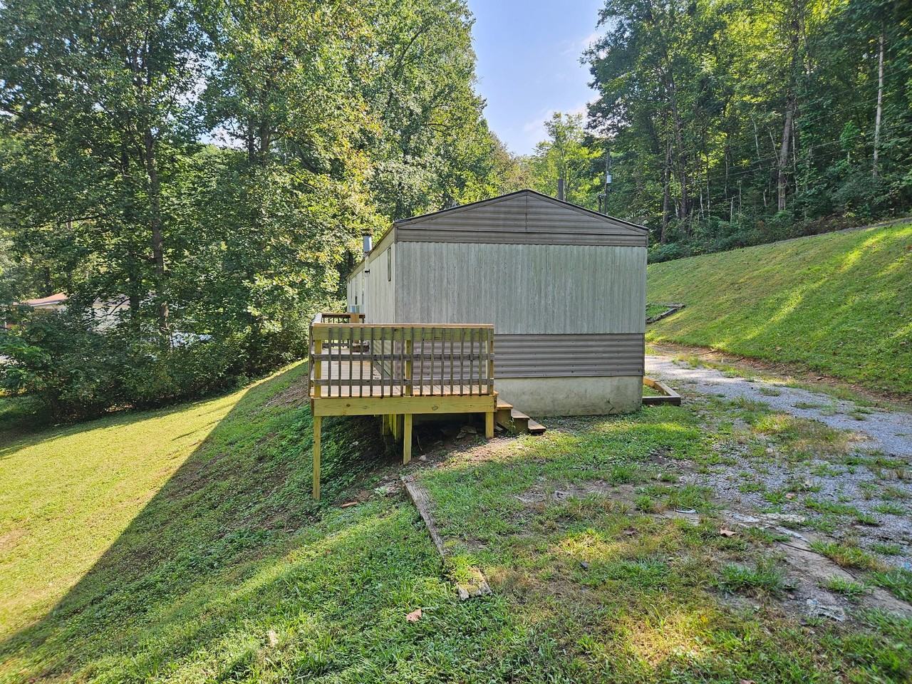 8565 Pedigo Rd - Photo 6 of 12