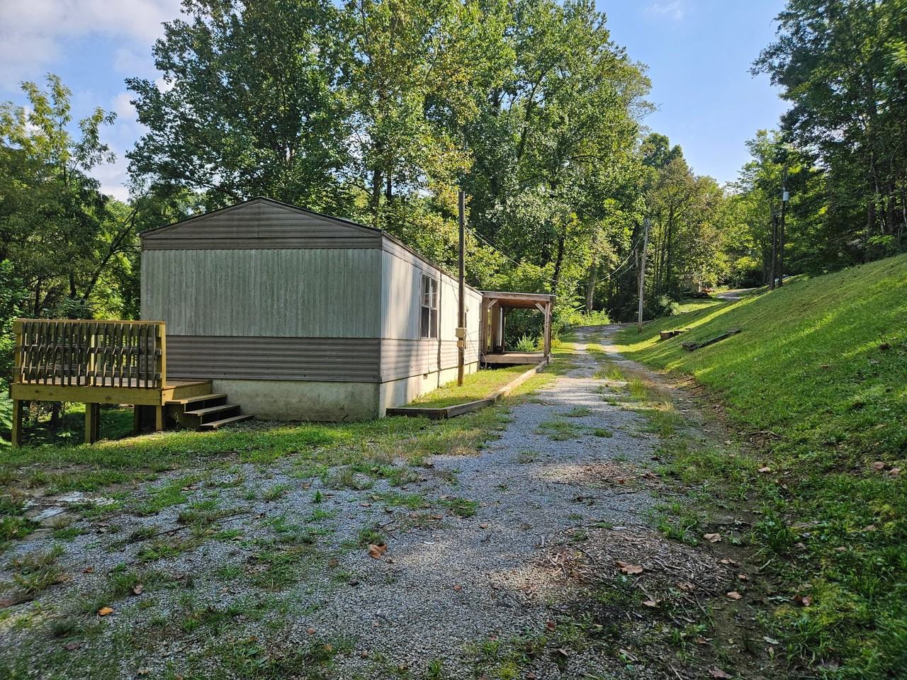 8565 Pedigo Rd - Photo 7 of 12