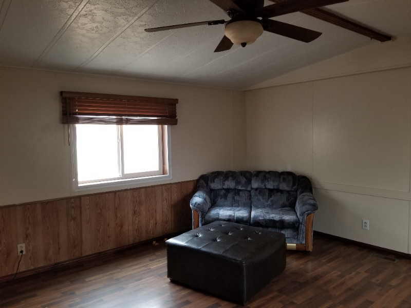 409 N Cedar St - Photo 6 of 15