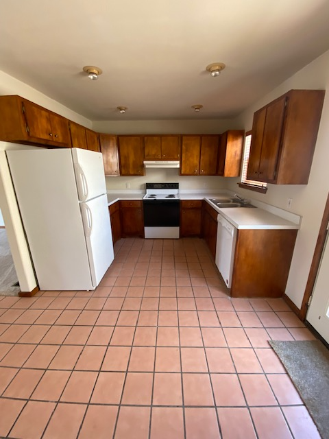 201 E Avenue B - Photo 5 of 19