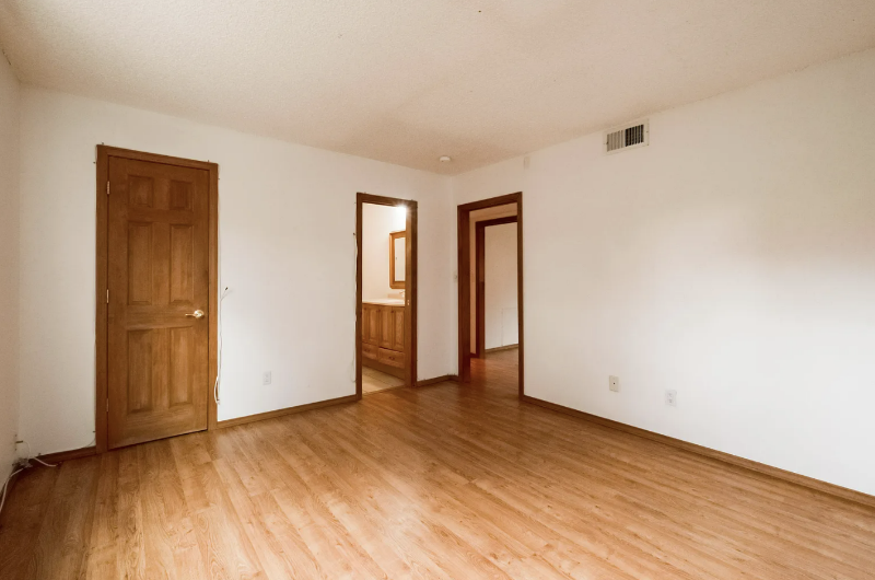 3501 Juan Tabo Blvd Ne #J8 - Photo 7 of 13