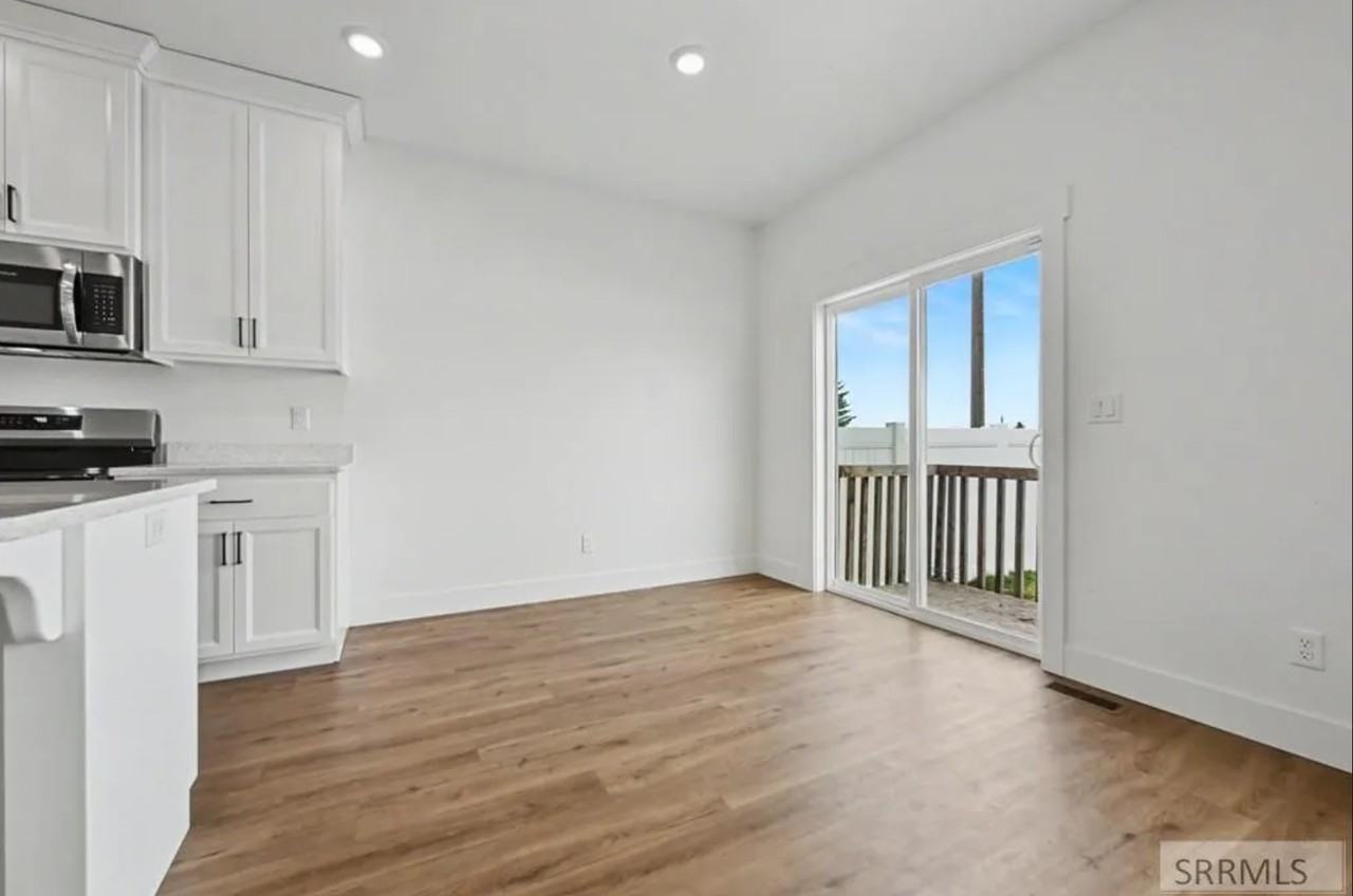 367 Eliza Joy Ln #1 - Photo 4 of 20