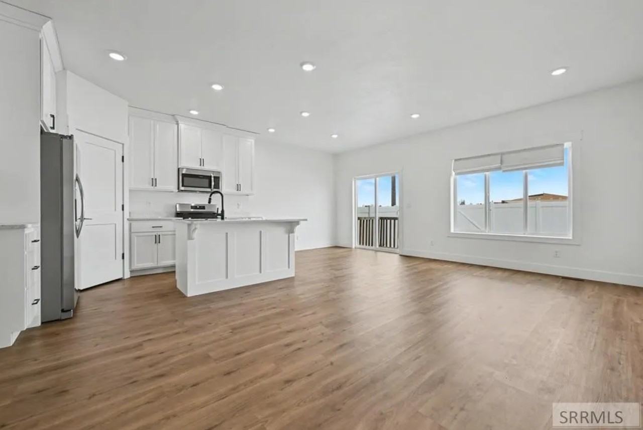 363 Eliza Joy Ln #1 - Photo 2 of 17