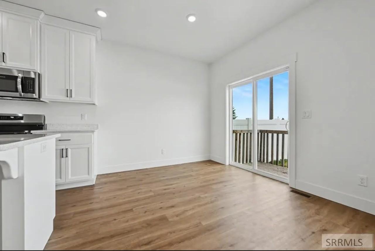 363 Eliza Joy Ln #1 - Photo 4 of 17