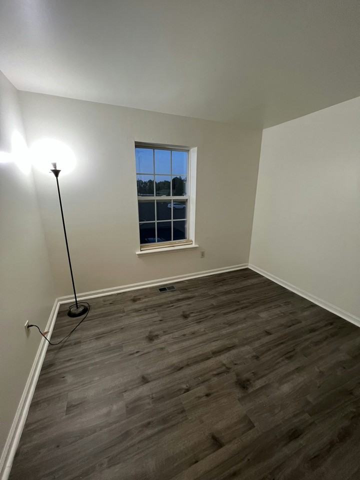 5602 Drawbridge Court - Photo 5 of 18