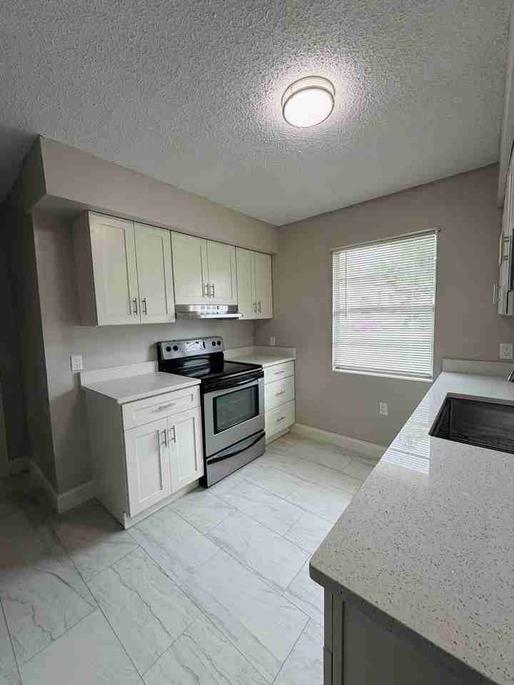 536 Pinewood Ave #2 - Photo 2 of 18
