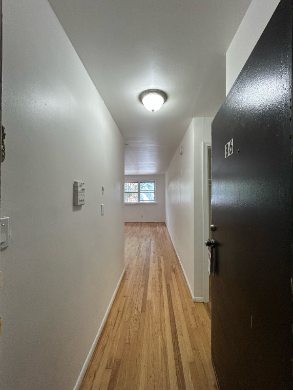 590 Bergen Ave #B6 - Photo 2 of 8