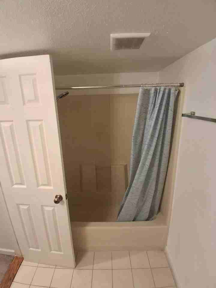 14602 Portland Avenue Southwest, Unit B - Photo 7 of 13