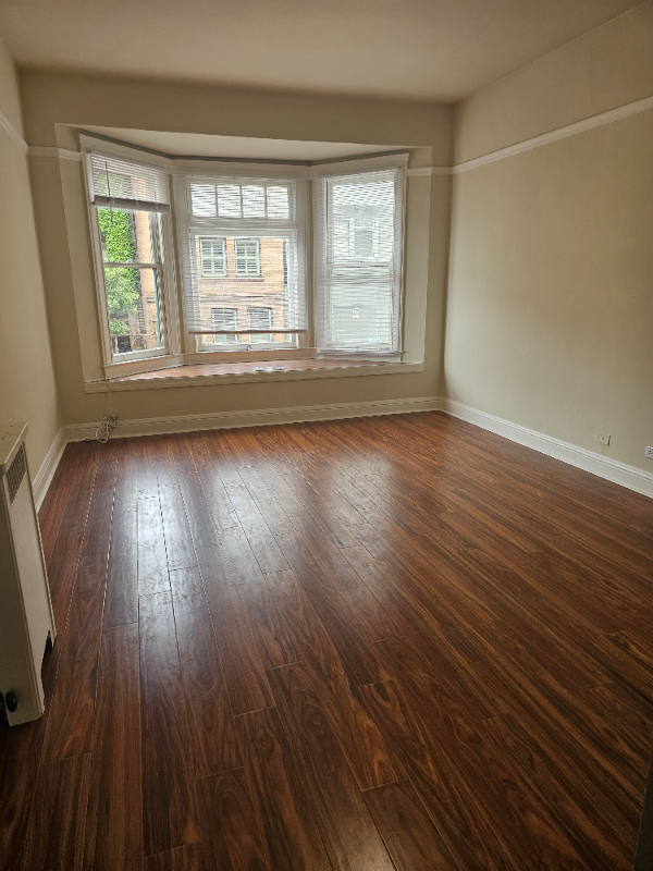 1025 Powell St #6 - Photo 2 of 7