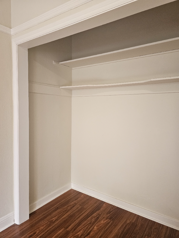 1025 Powell St #6 - Photo 3 of 7