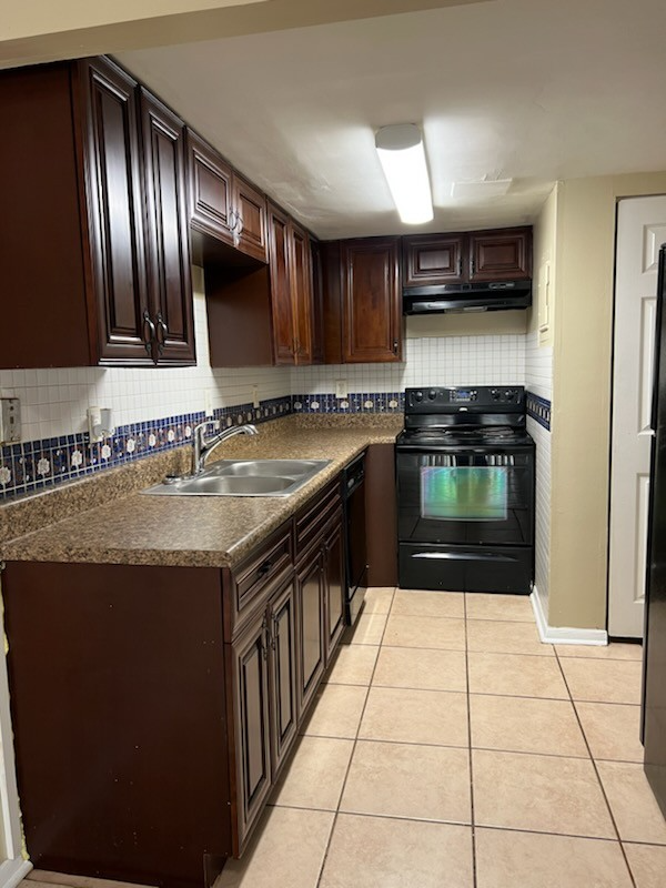 6420 Parton Ct #B - Photo 5 of 16