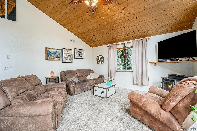 247 Anderson Rd - Photo 5 of 14