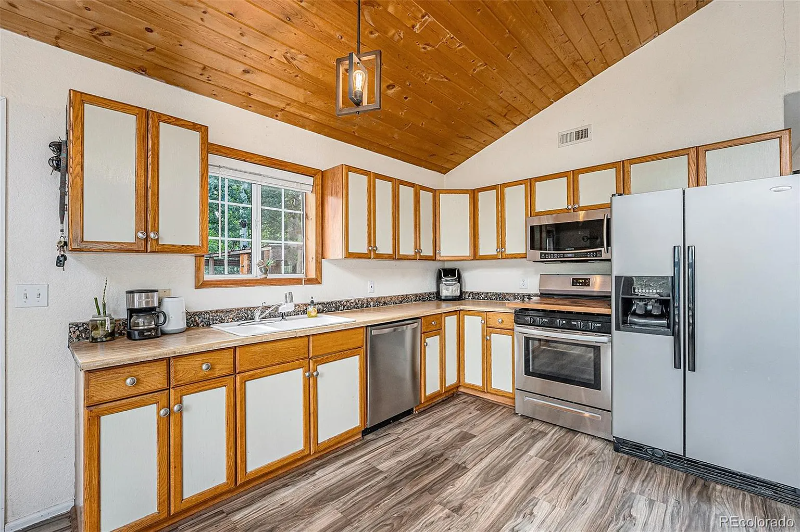 247 Anderson Rd - Photo 7 of 14