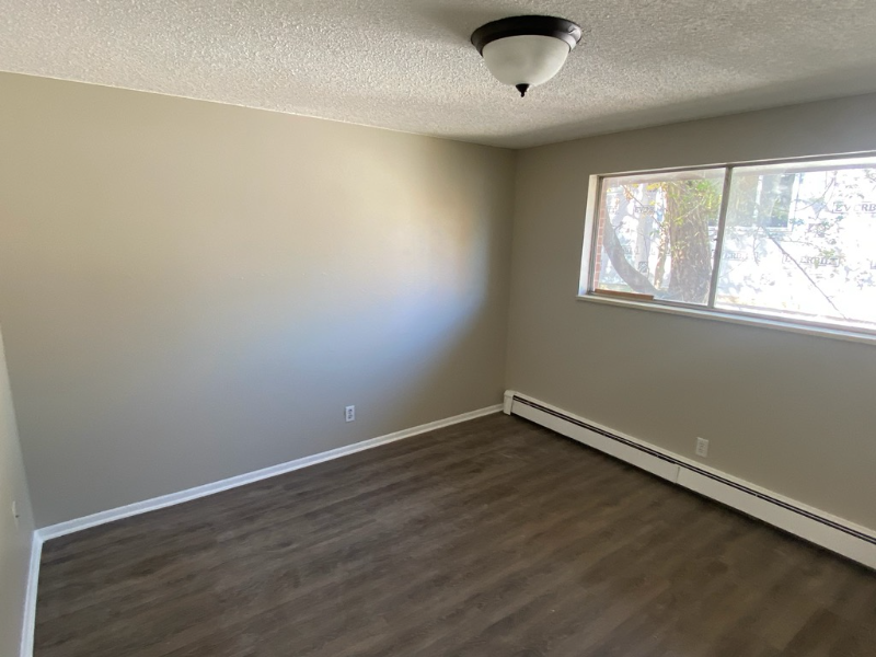 826 Emery St #2 - Photo 5 of 6