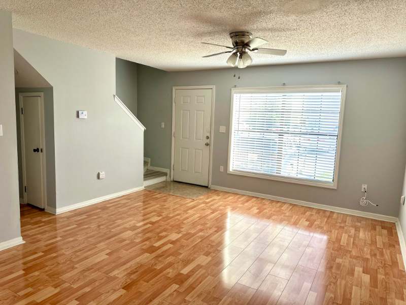 7404 Woodburn Ct - Photo 2 of 18