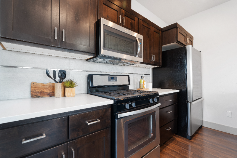 4076 N Adams St - Photo 5 of 16
